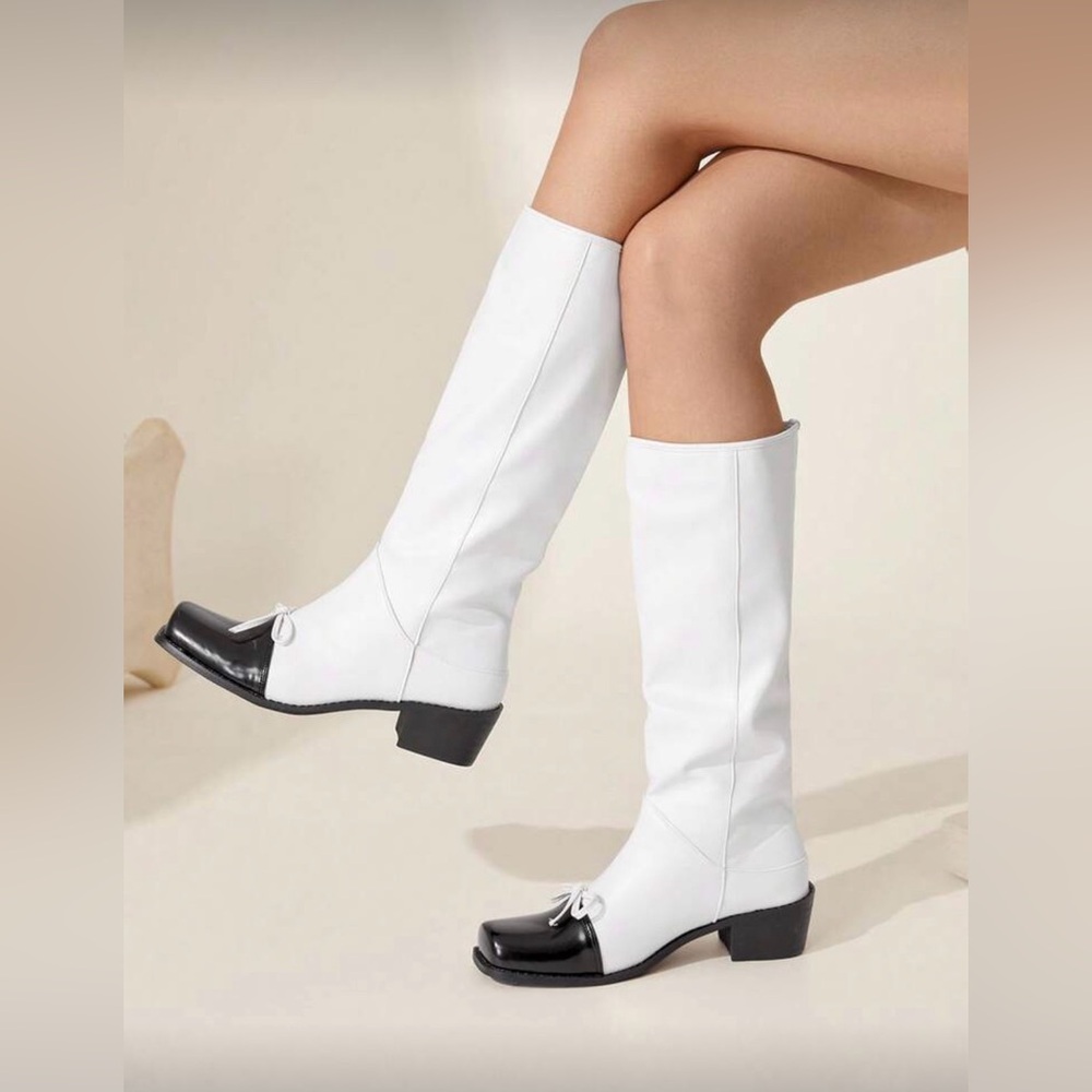 Stylish White and Black Knee-High Boots - Picture 6 of 6